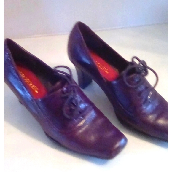 AEROSOLES Shoes - New Wine Heel By Aerosoles S 8